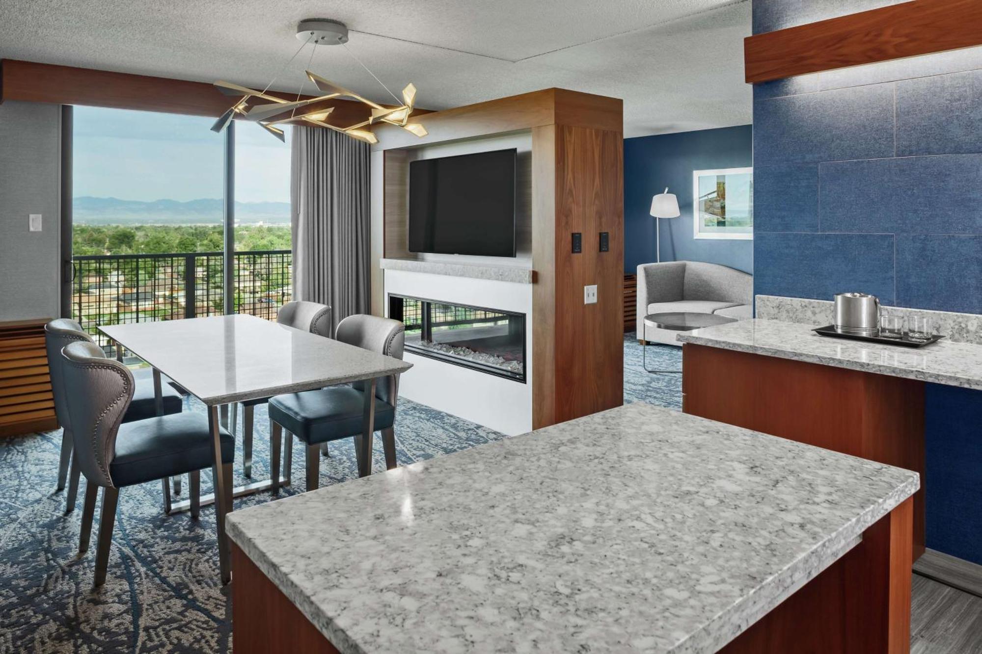 Doubletree By Hilton Hotel Denver Exterior foto